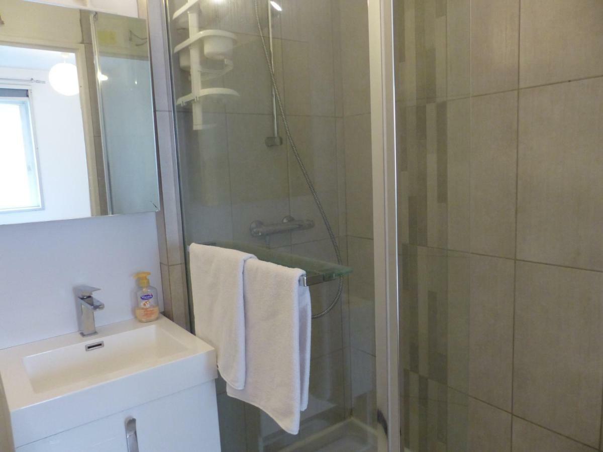 Appartement Au Calme, Avec Parc Prive, 50M Du Tram Тур Екстериор снимка